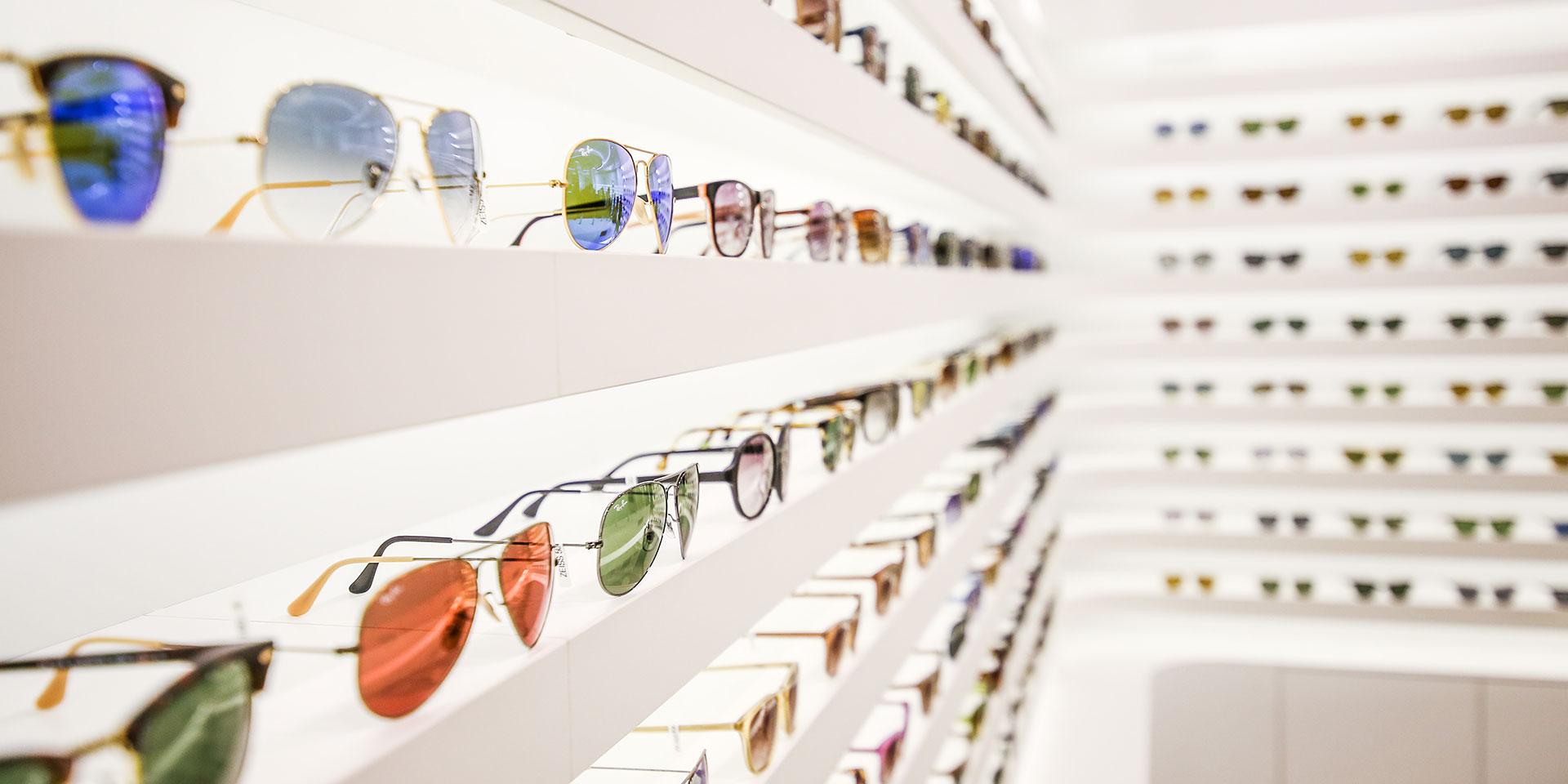 個人化眼鏡鏡片和「開架式」鏡片有何不同？