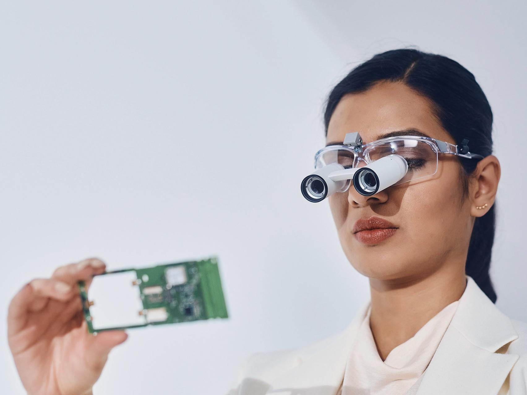 Telescopic spectacles
